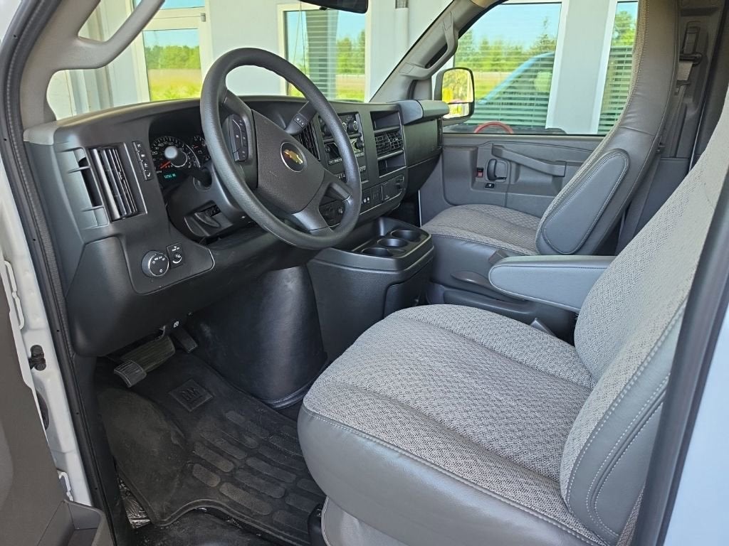 chevrolet express passenger 2025 1GAZGPFP5S1155164 image chevrolet express passenger 2025 1GAZGPFP5S1155164 image
